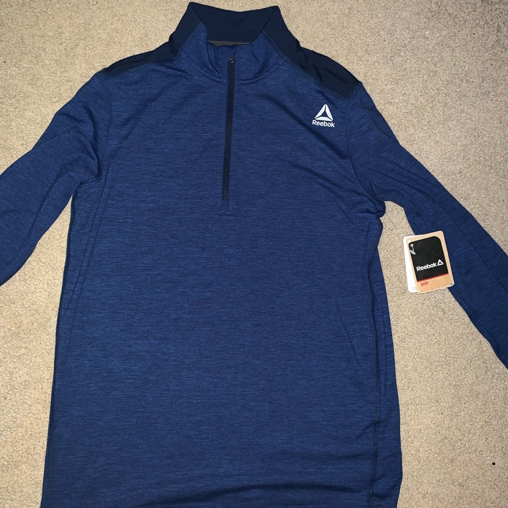 Navy blue reebok sweatshirt